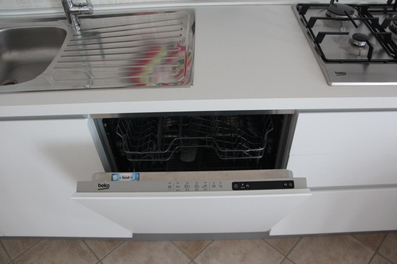 F&G 71100 - - Colazione Inclusa - Box Auto Privato Su Richiesta Foggia Bagian luar foto